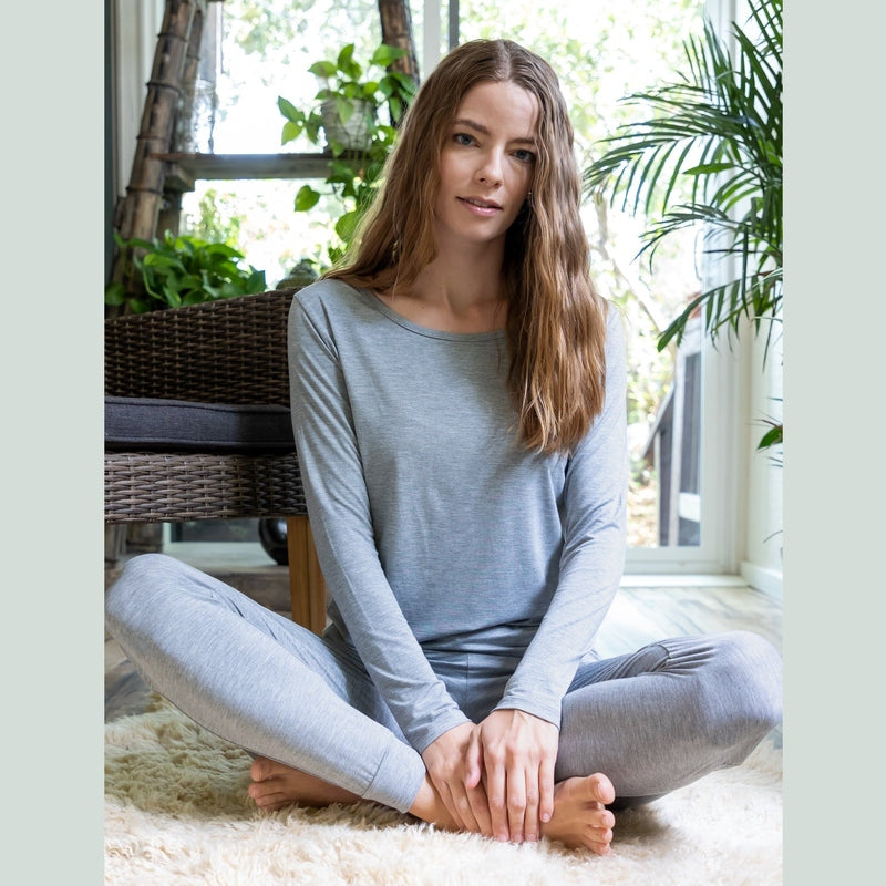 Women's bamboo lounge long sleeve t-shirt in heather grey with matching pants
